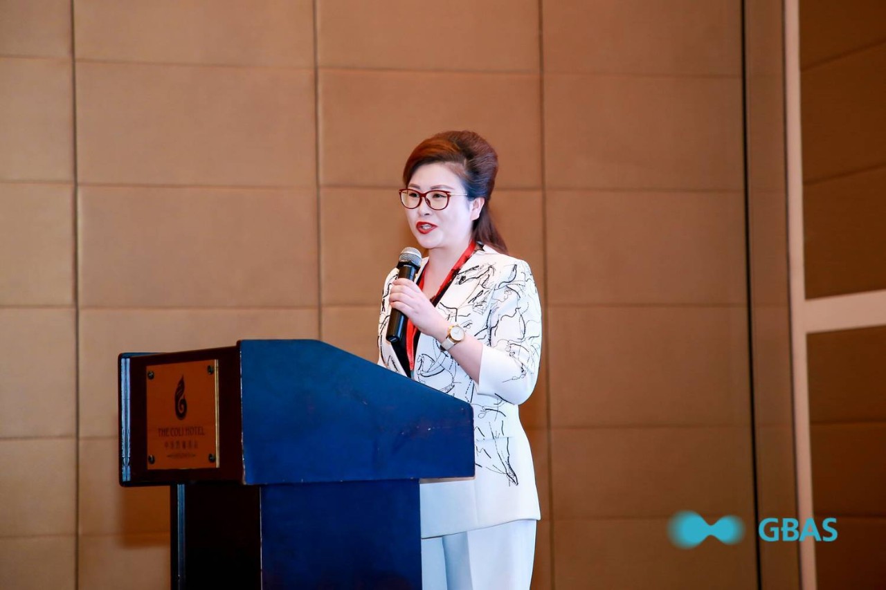 中生健康产业集团董事长丁小梅发表《生命科学引领健康未来》的主题